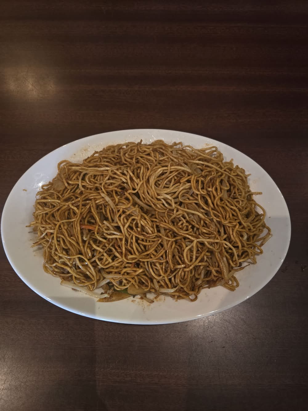 Soy Sauce Chow Mein with Bean Sprouts 豉油王炒面